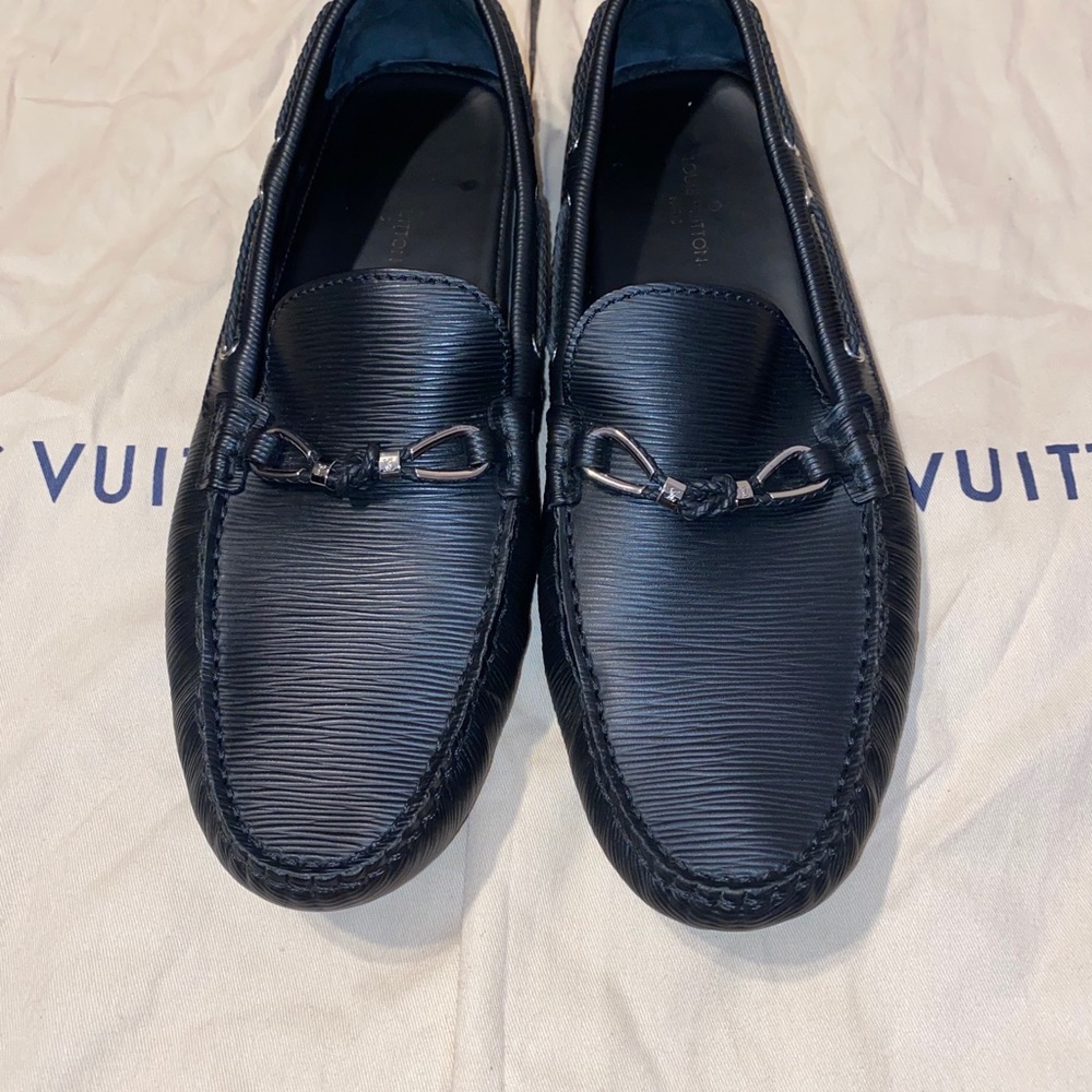 Men’s Louis Vuitton Black Epi Leather Knot Loafer